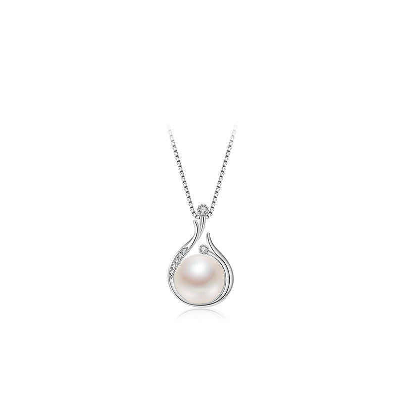 Moon Drop Pearl Necklace
