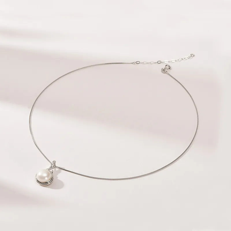 Moon Drop Pearl Necklace
