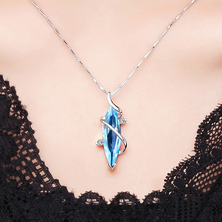 ELARÉ Aqua Grace Necklace – Premium Jewelry with Aqua Gem