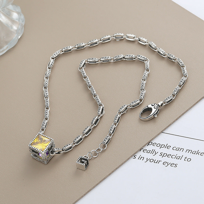 Verité Cube Necklace – Silver Jewelry by ELARÉ with Cube Design