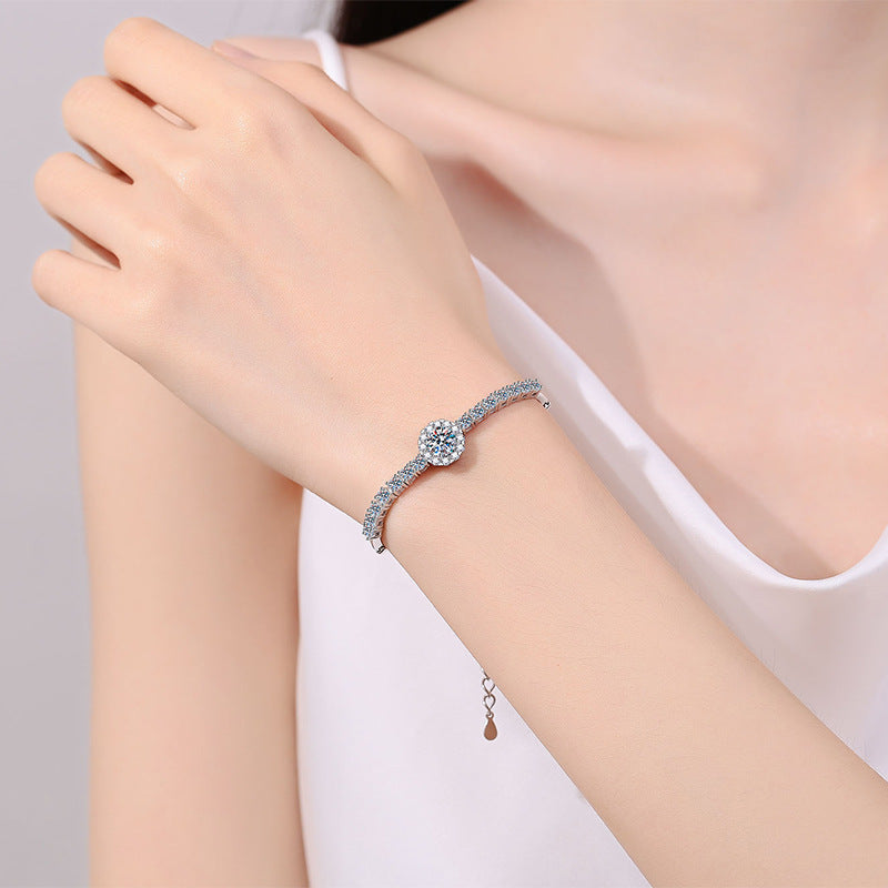 ELARÉ StellaLux Bracelet – Luxury Moissanite Bracelet